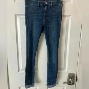 Hollister Juniors High Rise Jeggings. Size 3S